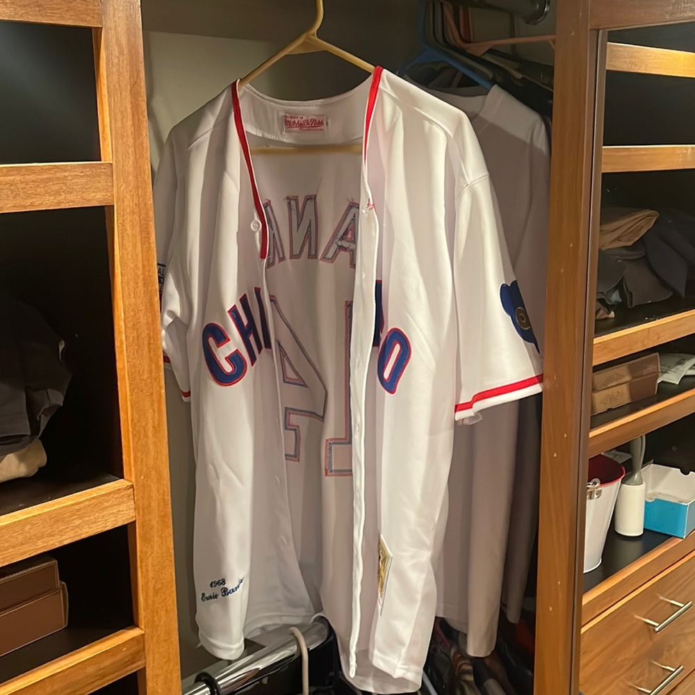 Men’s Ernie Banks throwback Chicago Cubs jersey